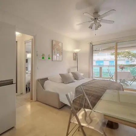 One Bed In The Center Of - 2198 Διαμέρισμα Κάννες