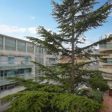 One Bed In The Center Of - 2198 * Κάννες